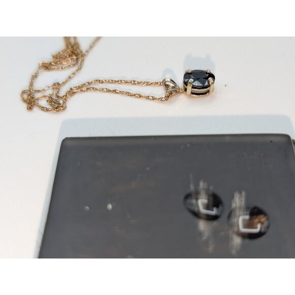 VTG 14K Marked & Tested Black Gemstone Pendant on 14K Yellow Gold Chain Necklace - Picture 6 of 8